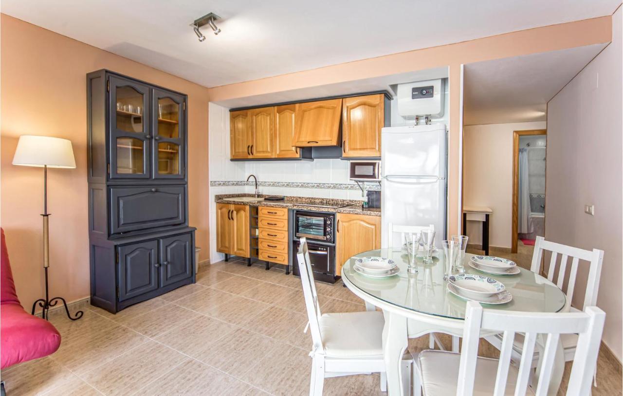 1 Bedroom Cozy Apartment In Miramar Exterior photo