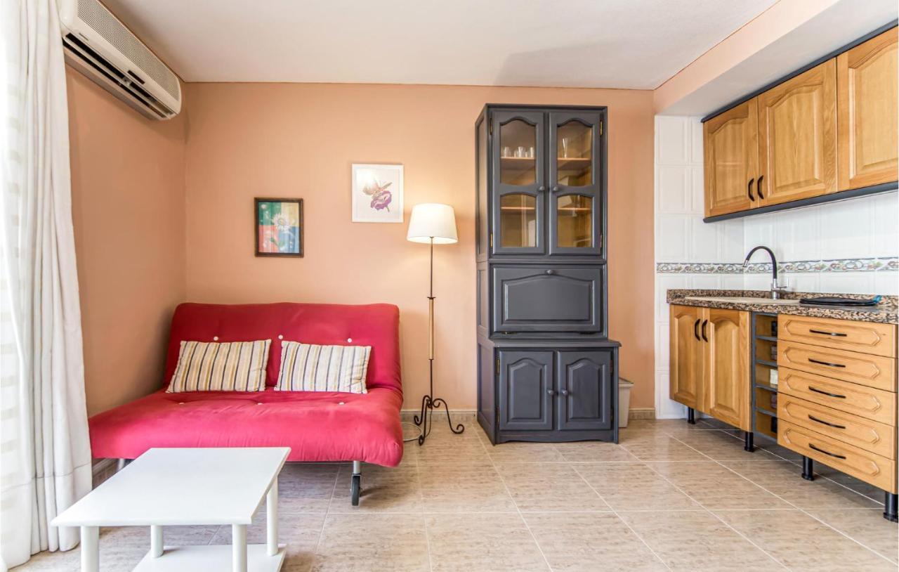 1 Bedroom Cozy Apartment In Miramar Exterior photo